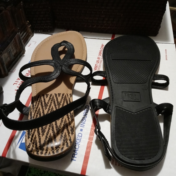 💝🐧TIME AND TRU🆕NICE SLIPPERS - Picture 6 of 8